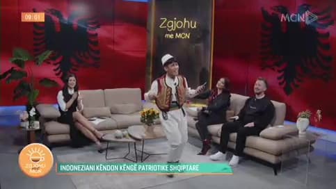 Zgjodhi Shqipërinë për studime/ Kim, indoneziani i dashuruar pas vendit tonë që këndon këngë patriotike