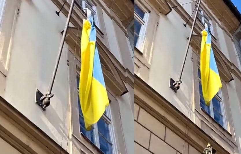 Kryetari i ri i Parlamentit çek heq flamurin ukrainas nga godina