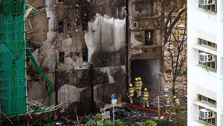 Rritet bilanci i viktimave nga zjarri në Hong Kong/ 124 persona kanë humbur jetën, dhjetëra të tjerë rezultojnë të zhdukur