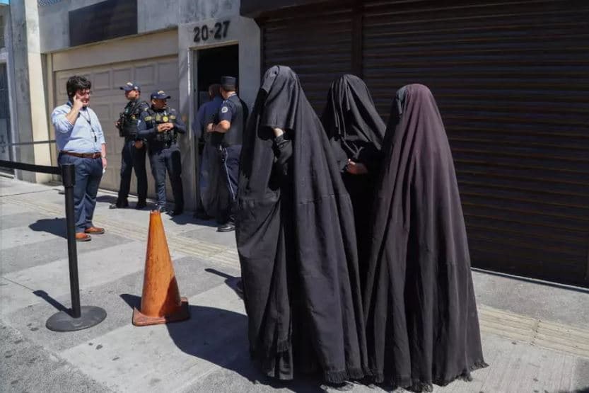Kolumbia dëbon nëntë anëtarë të një sekti hebre 