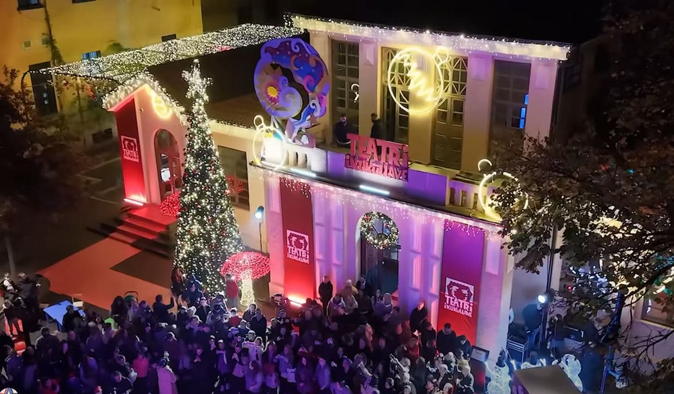   75-vjetori i krijimit/ Teatri i Kukullave ndez dritat e festave të fundvitit