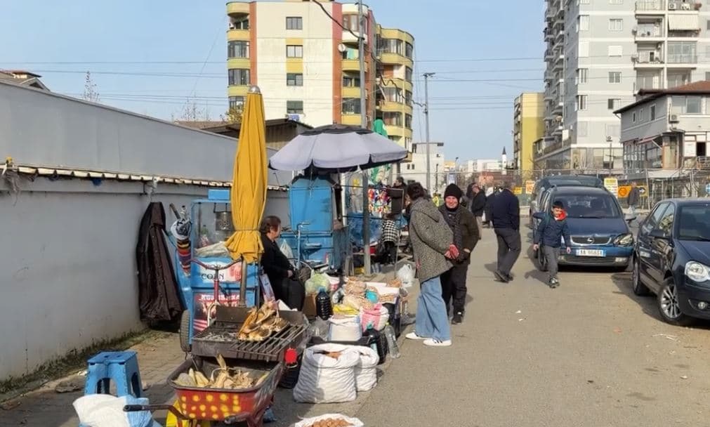 Tregu bosh në prag të festave/ Lezhë, çmimet e larta, të ardhurat e pakta (VIDEO) 