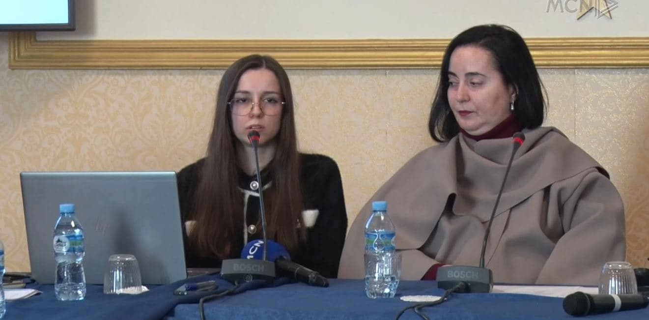 “80 mijë lekë një karrocë me rrota”