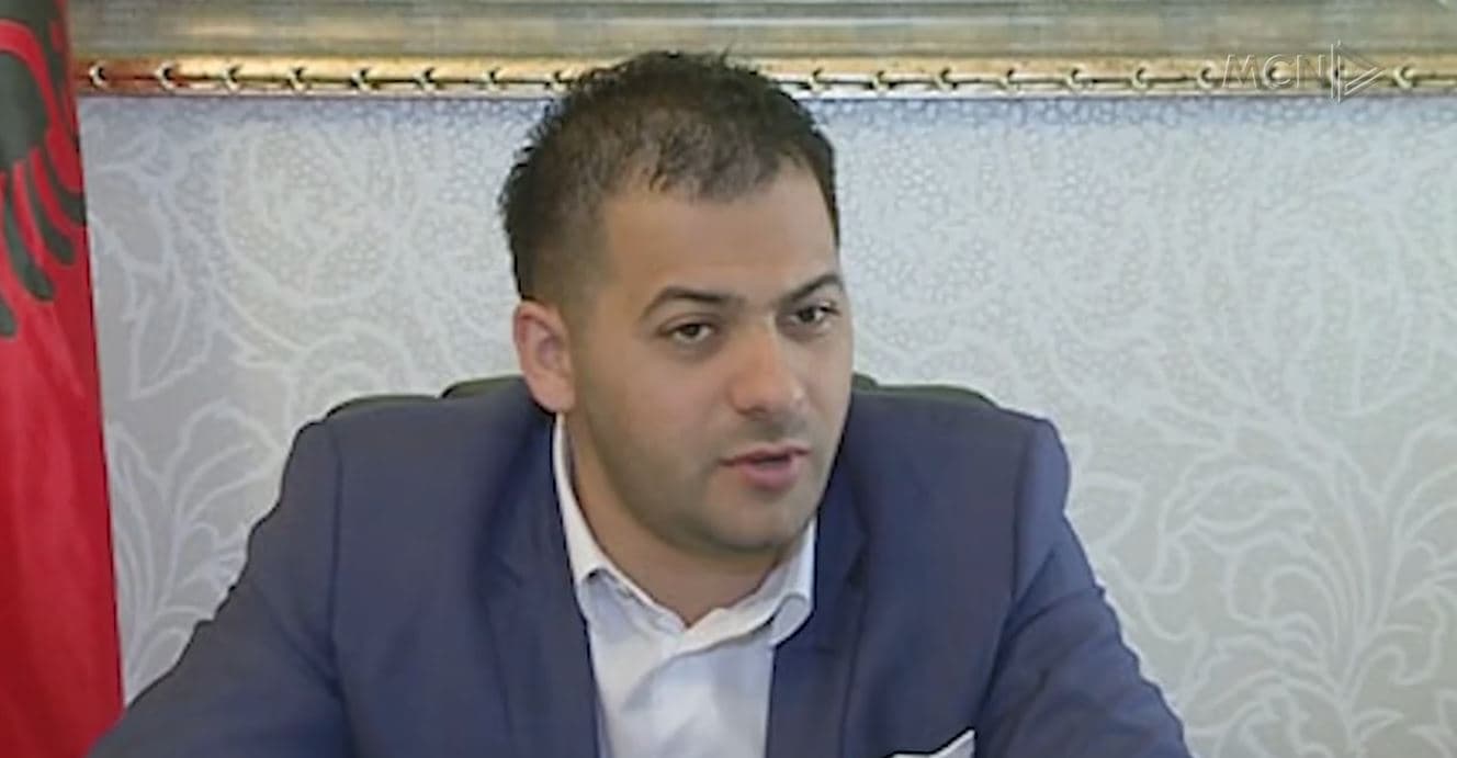“Agasi edhe në grabitjen e pronave”. Berisha: Te ai shkonin ministra e drejtorë