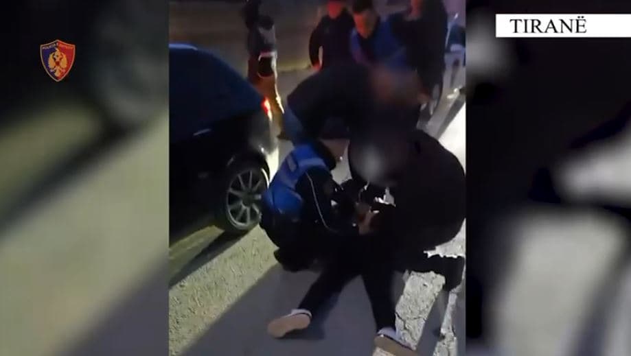 Përndiqte dhe kanoste 37-vjeçaren në rrjetet sociale, arrestohet i riu nga Fushë Kruja