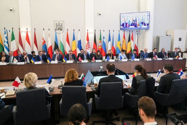 Katër vende të BE-së kundërshtojnë përdorimin e aseteve të ngrira ruse për Ukrainën