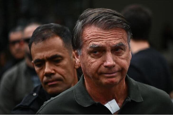 Brazil, gjyqtari autorizon ndërhyrjen kirurgjikale për Bolsonaron