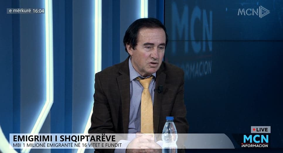 Dervishi: Shqiptarët janë dëbuar nga Shqipëria. Shoqëria drejt një gjendje kome 