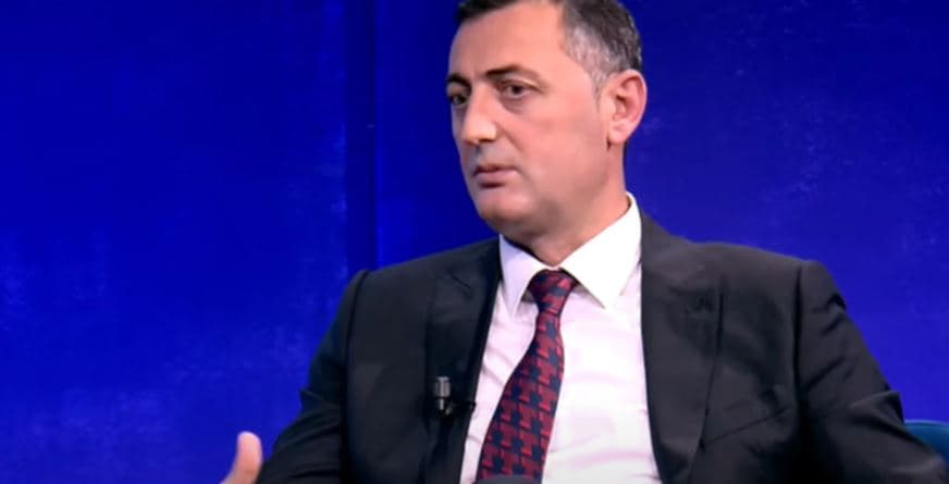 SPAK operacion për tenderat e AKSHI-t, urdhër arresti për Karçanaj, Agasin dhe Beqiraj/ Pezullohet nga detyra Erion Ismaili
