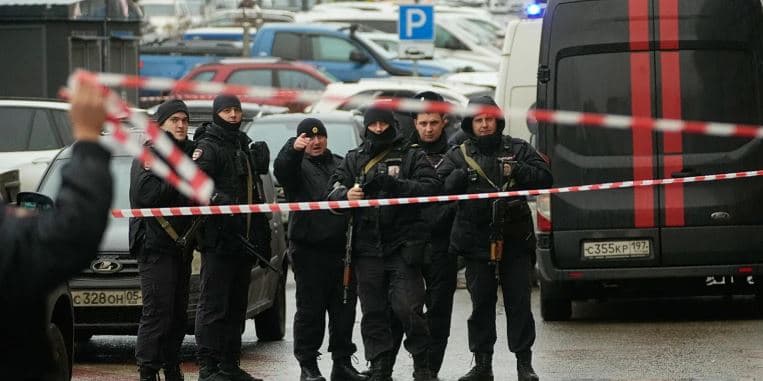 Dy policë të vrarë nga shpërthimi i një bombe në Moskë, pas vrasjes së një gjenerali të lartë rus