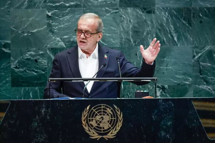 Presidenti i Iranit: Jemi në luftë totale me SHBA, Izraelin dhe Europën 