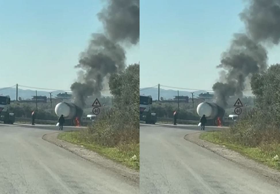 Përfshihet nga flakët autoboti me gaz në aksin Elbasan-Peqin