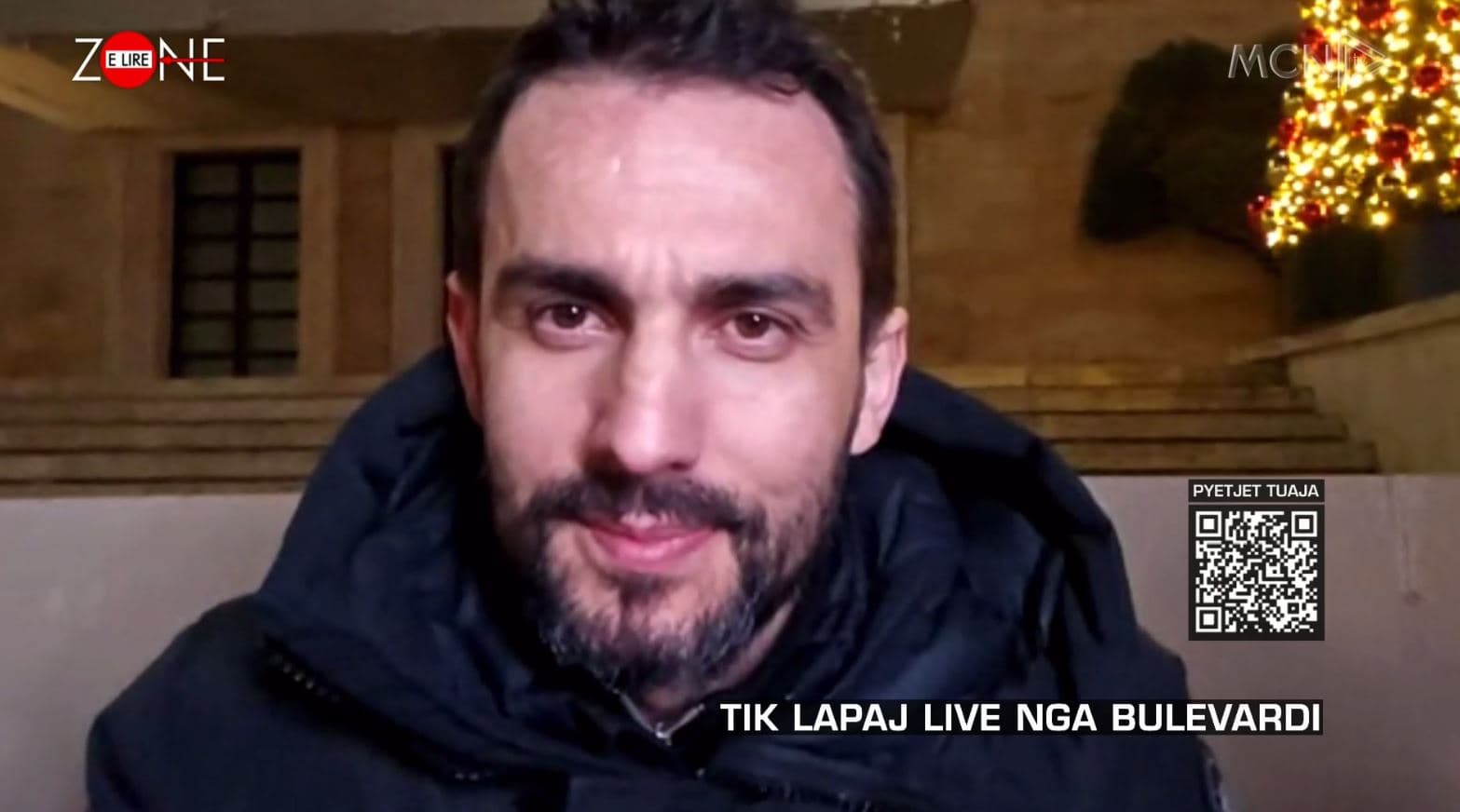 Prej dy ditësh në protestë para Kryeministrisë/ Lapaj: Qytetarët të dalin për veten e tyre