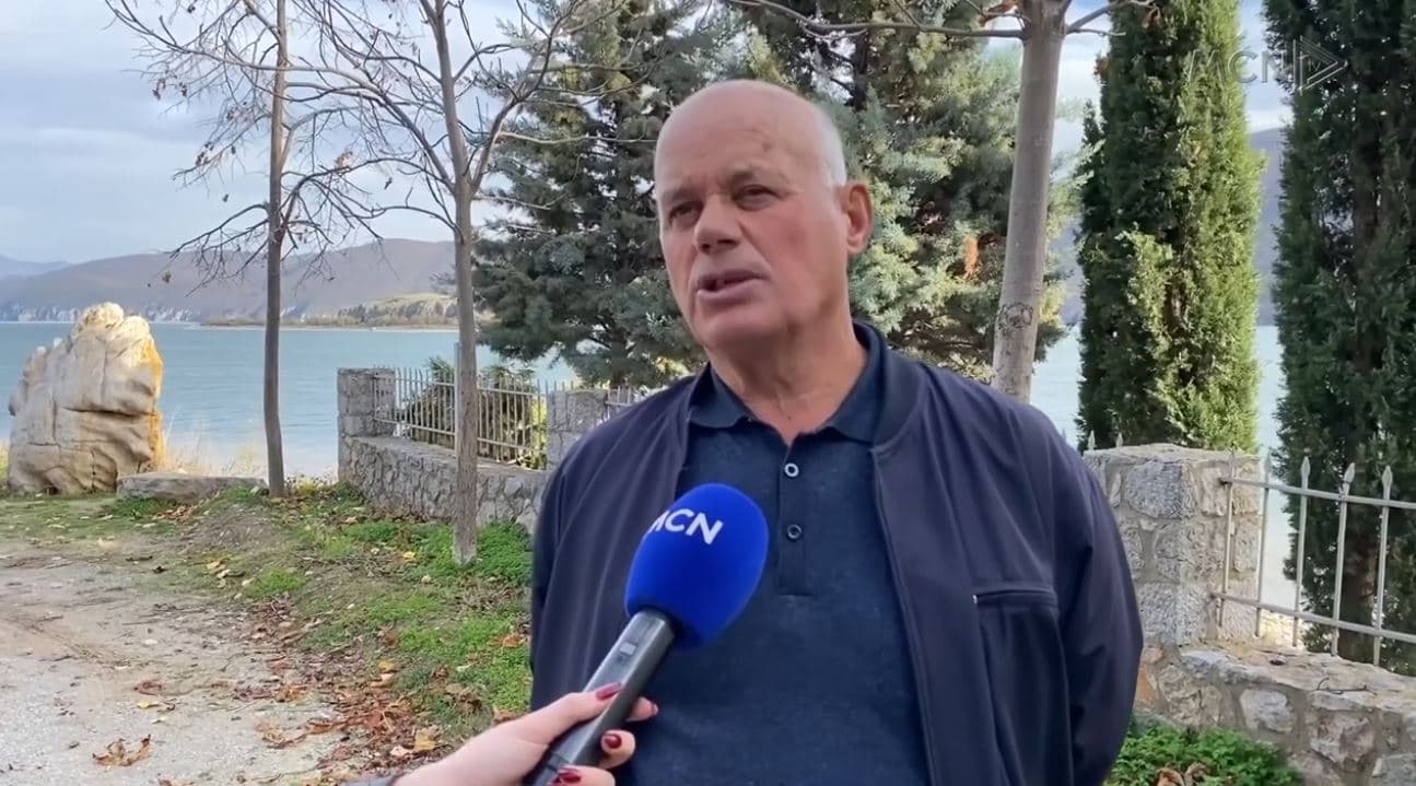 Prespa po tkurret/ Liqeni humbet gjysmën e vëllimit. Eksperti: Ndikojnë faktorët natyror e njerëzor