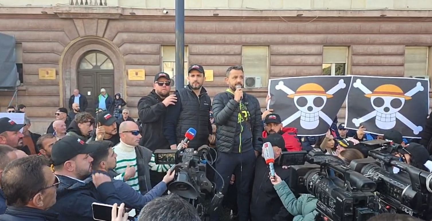 Soko i bashkohet protestës së Lapaj: Të bëhemi bashkë, nëse duam që Rama të ikë 