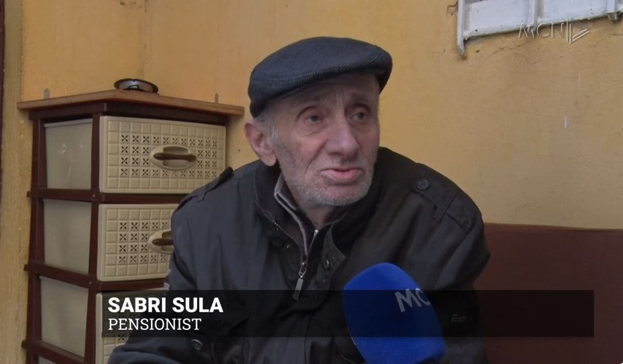‘Bonuset lëmoshë, duam pensione dinjitoze’/ Të moshuarit larg atmosferës festive (VIDEO)