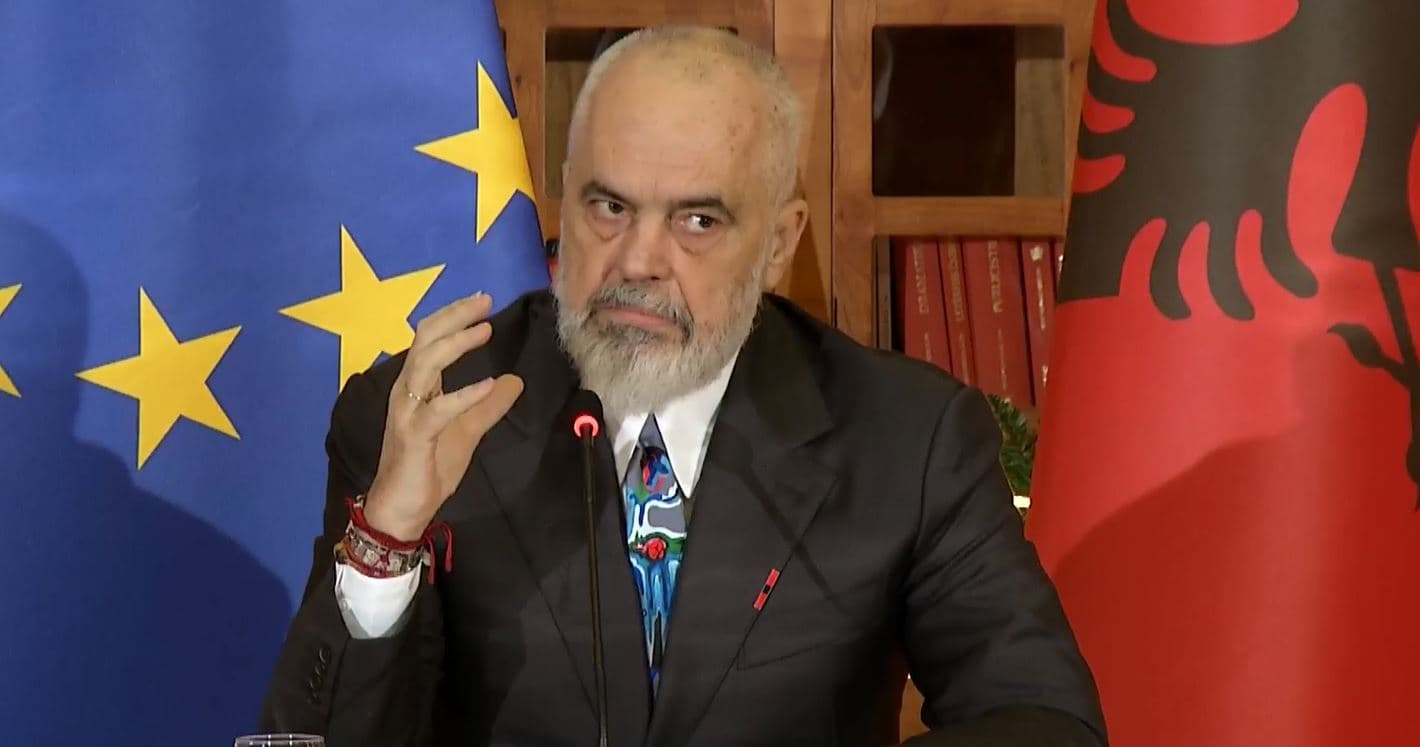   Rama: Mesazhet s’janë prova. “Tenxheret” politike dhe mediatike qarkullojnë tezën që këtu korrupsioni ka arritur kulmin! 