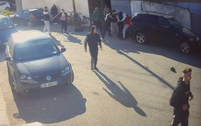 Konflikti i dhunshëm mes gjimnazistëve/ Arrestohen dy persona, procedohen penalisht 5 të mitur në Shkodër