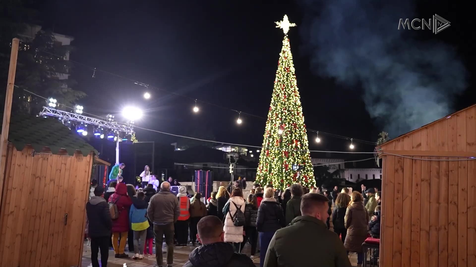 Trupa e Cirkut Kombëtar në Gjirokastër / Aktivitete në prag të festave të fundvitit (VIDEO)
