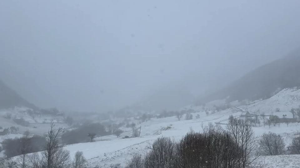 Thethi, Lëpusha dhe Vermoshi zgjohen nën petkun e bardhë të borës (VIDEO)
