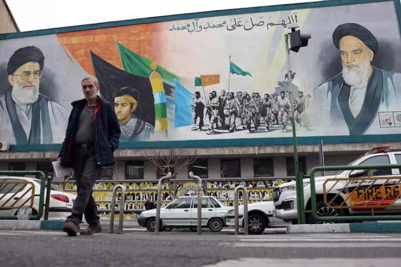 Parlamenti iranian kërcënon: Sulmi ndaj Khameneit do të shkaktojë xhihad