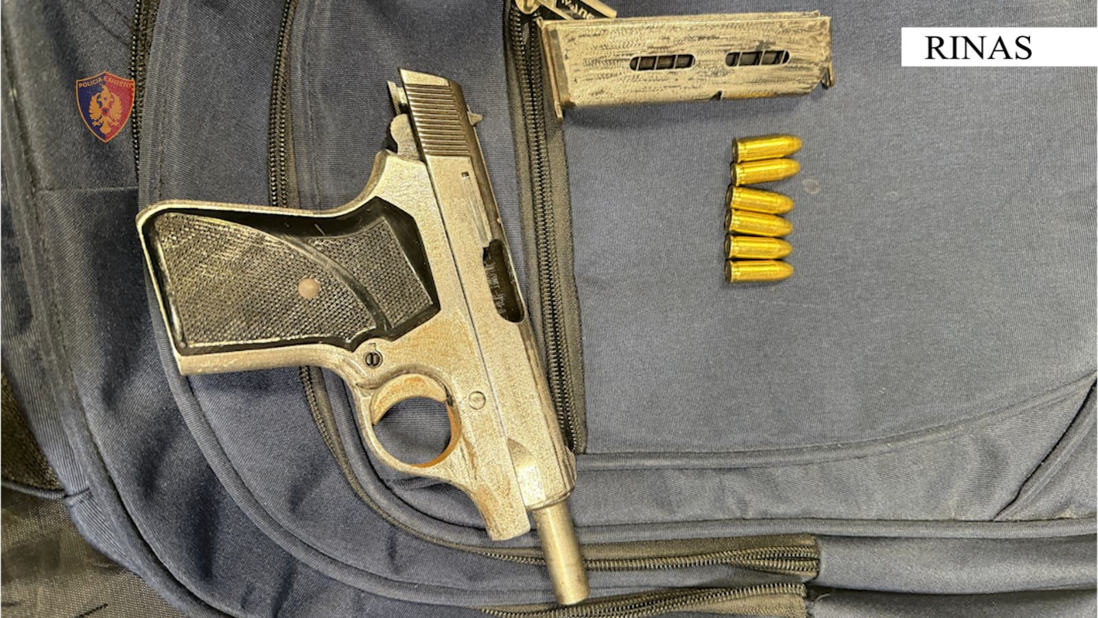 Trafik armësh nga Shqipëria në Itali, arrestohet në Rinas 30-vjeçari