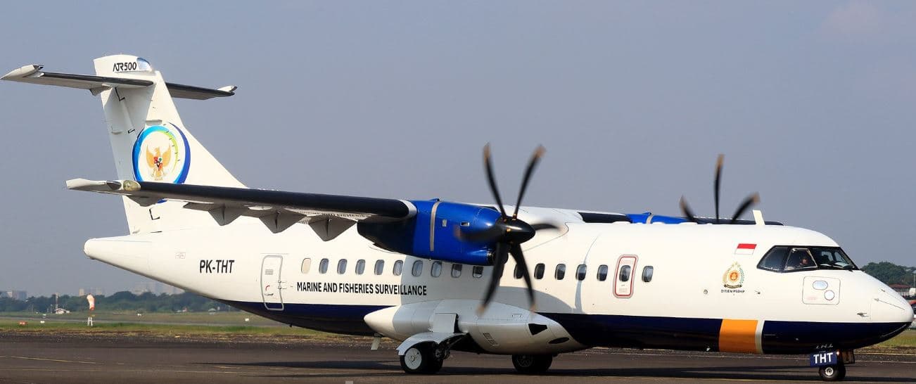 Indonezi, zhduket nga radari aeroplani me 11 persona në bord 