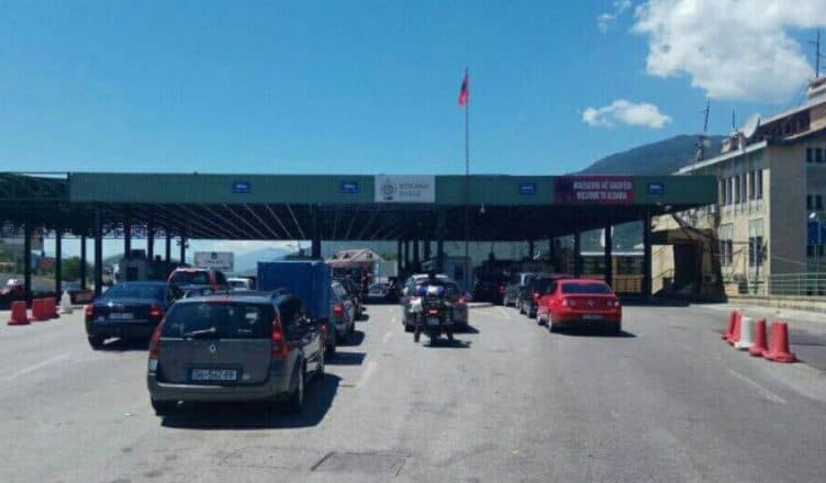 Bllokim i përkohshëm i qarkullimit të mallrave në pikat kufitare me Maqedoninë e Veriut