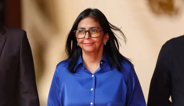 Venezuelë/ Presidentja e përkohshme emëron komandantë të rinj ushtarakë pas rënies së Maduros