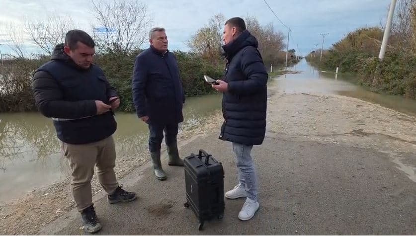 Çahet argjinatura e Semanit, përmbytje në Hasturkas, në kërkim dy barinj të zhdukur