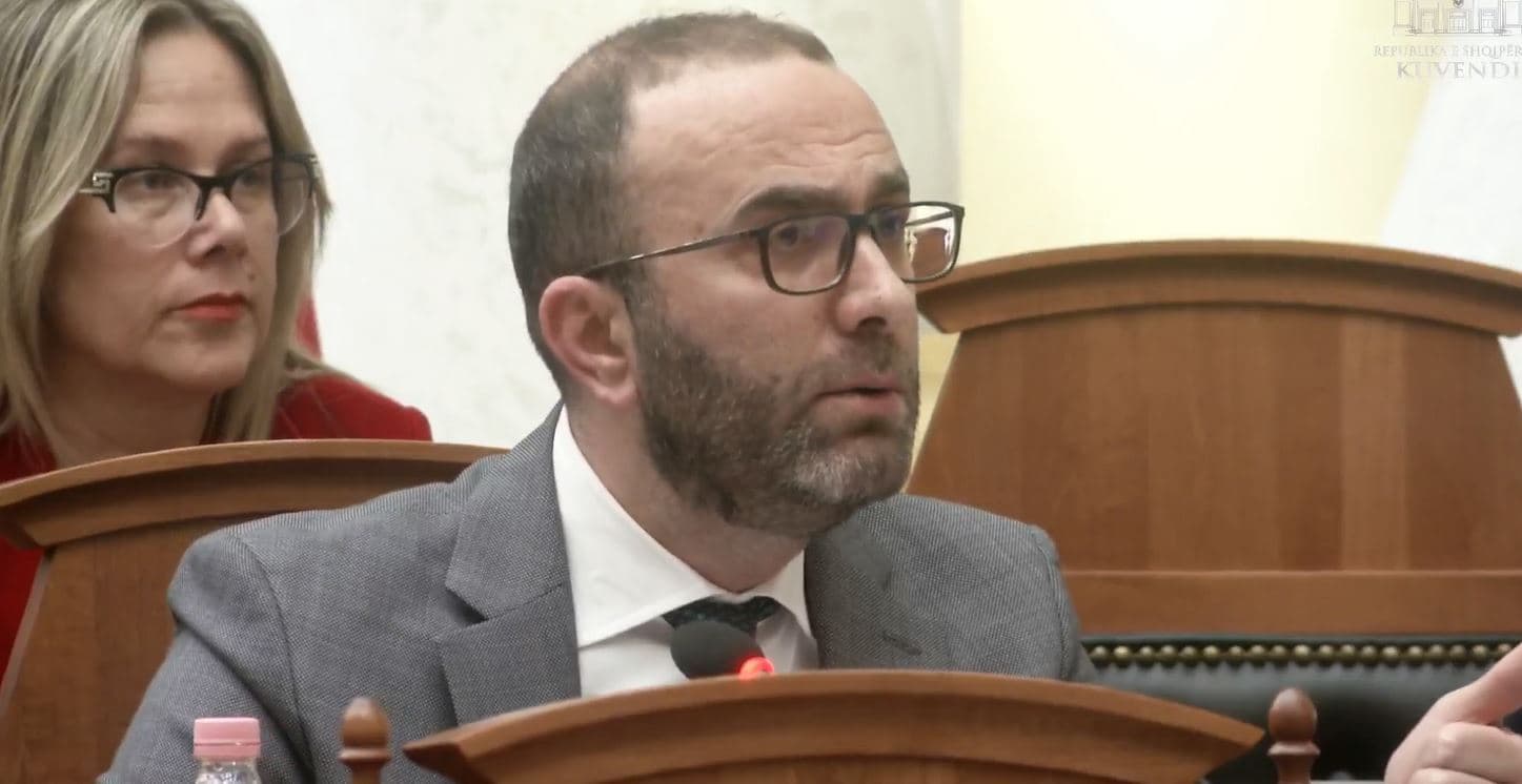 Bardhi: Proda ushtar i Suel Çelës e Troplinëve! Ministrja të japë llogari për dhunën në protestë