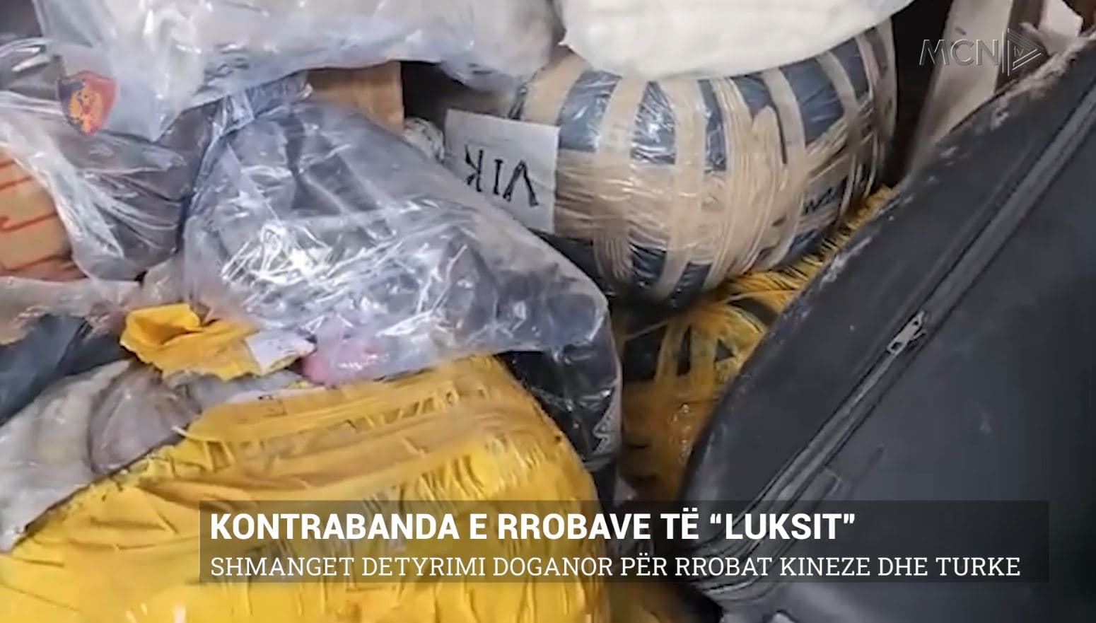 Kontrabanda e rrobave të “luksit”/ Shmanget detyrimi doganor për rrobat kineze dhe turke (VIDEO)