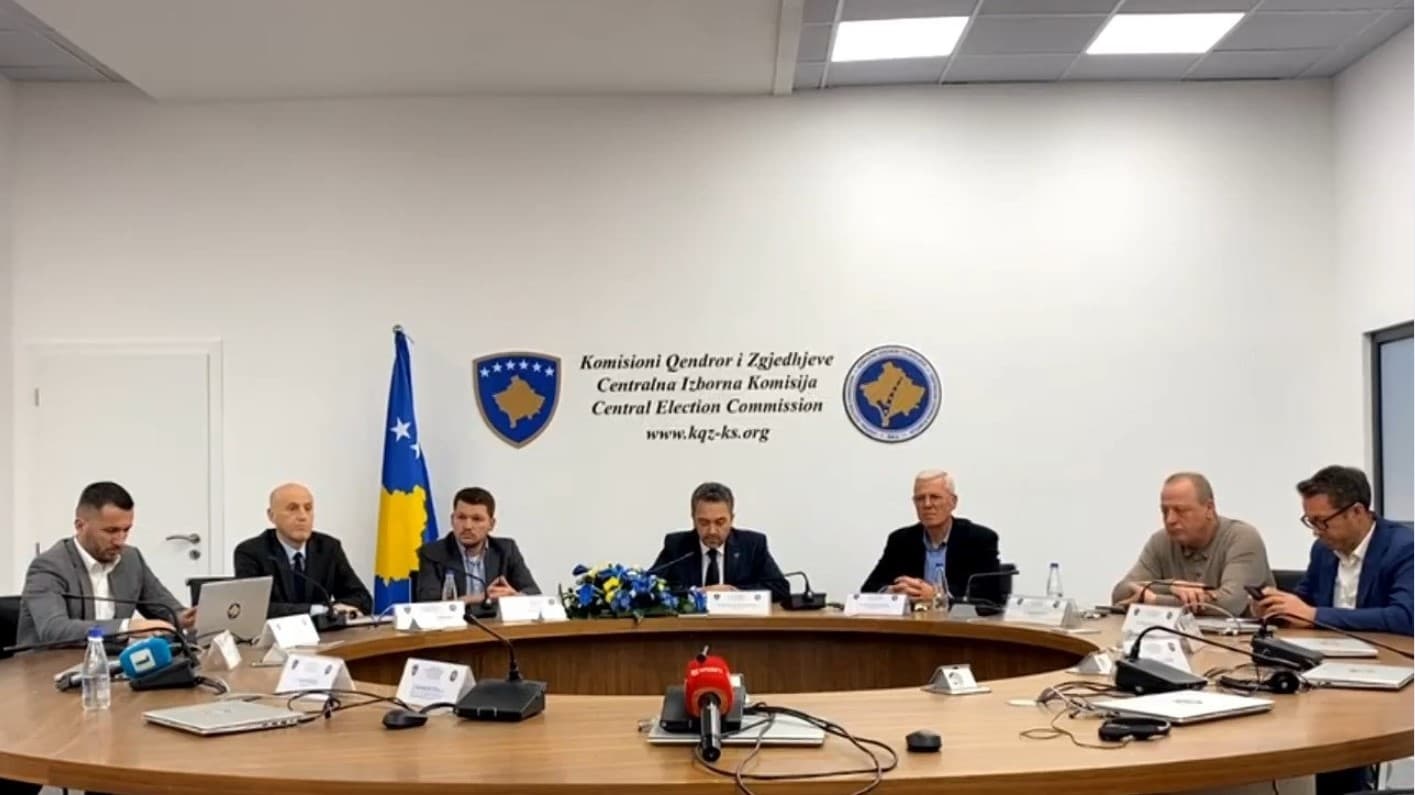 Kosovë/ KQZ vendos për rinumërimin e plotë të votave