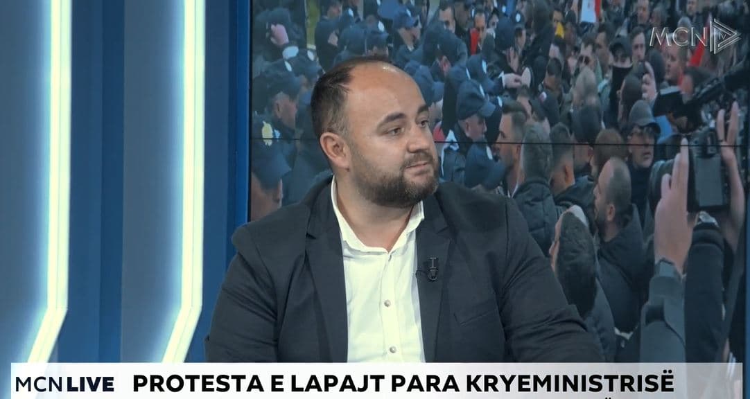 Përplasja mes policisë dhe “Shqipëria Bëhet”/ Kume: Ndërhyrja kur kaloi eskorta e Ramës. Mund ta ketë kërkuar kryeministri (VIDEO)