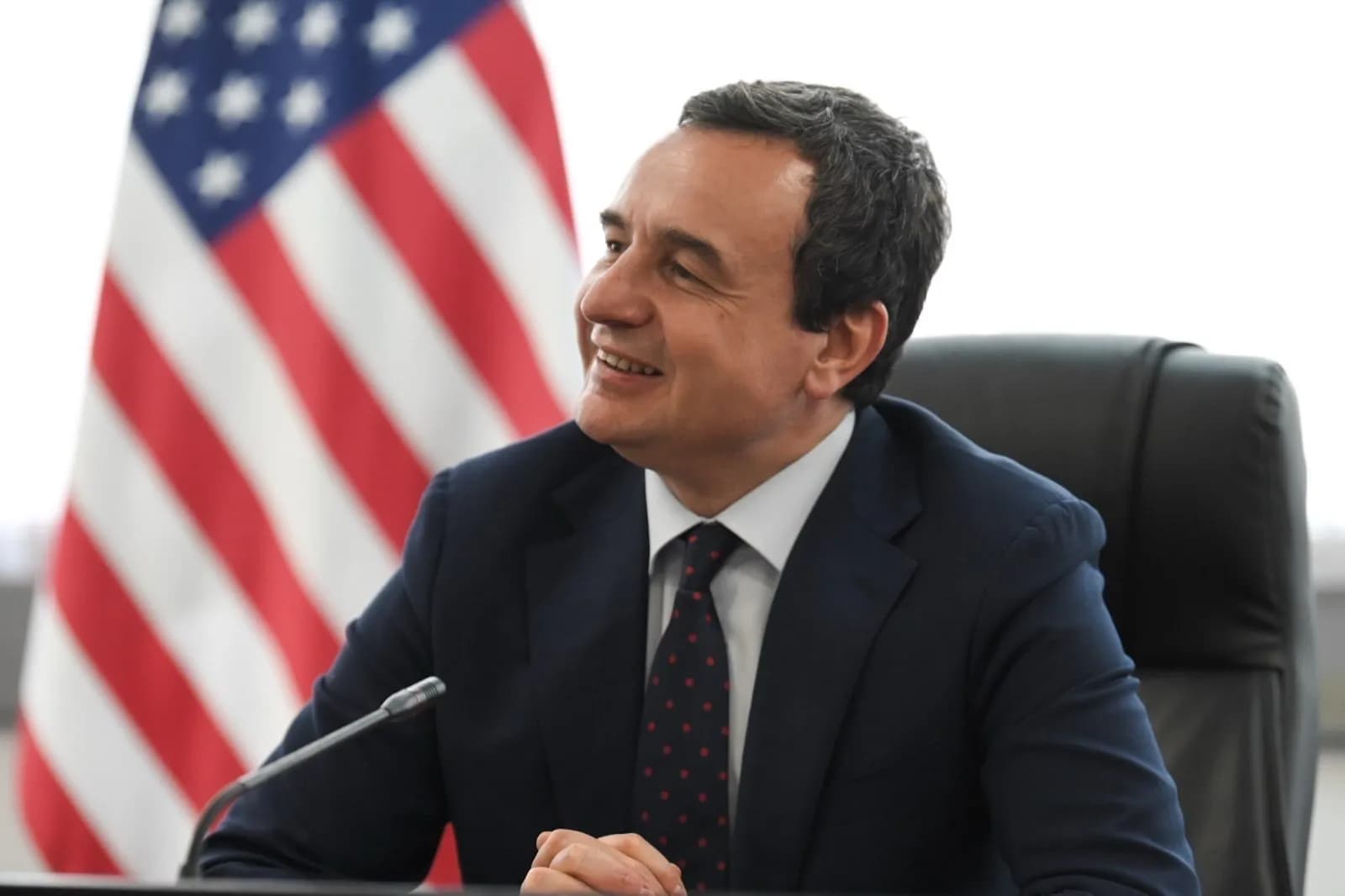 Kosova pro arrestimit ndërkombëtar të narko-politikanëve