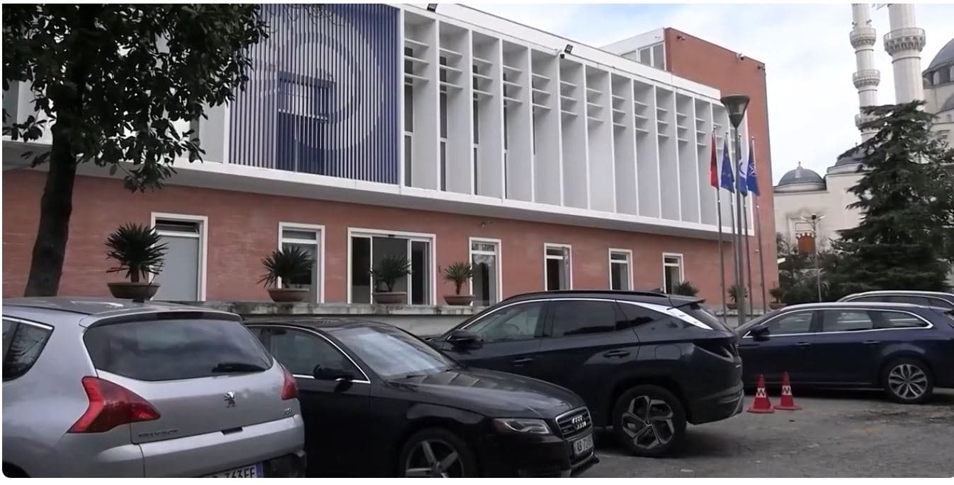 “Rama, grusht shteti për Karçanajn”. Berisha: Opozita, gati për protestë kombëtare