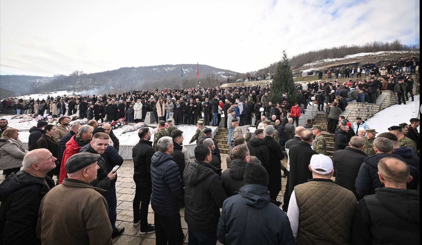  27 vjet nga Masakra e Reçakut/ Prokuroria Speciale ngre aktakuzë për krime lufte ndaj civilëve 