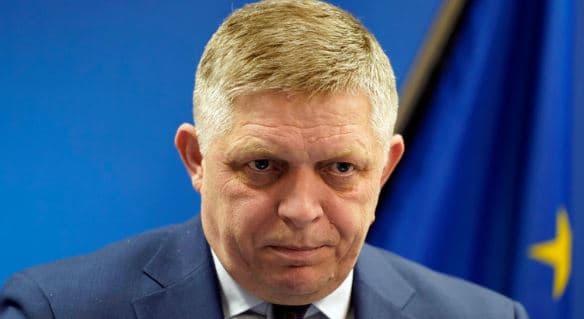 Kryeministri sllovak: Shtetet e mëdha kanë “fshirë” ligjin ndërkombëtar