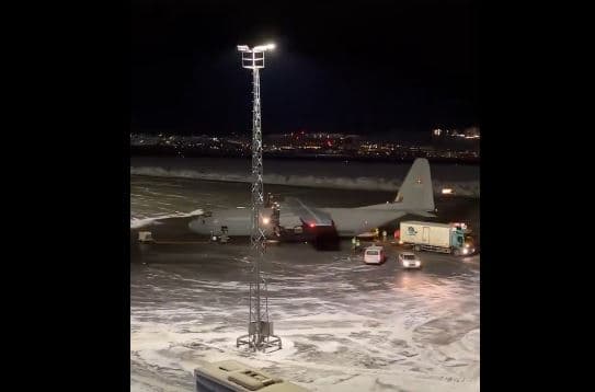 Trupat daneze zbarkojnë në Nuuk të Grenlandës (VIDEO) 