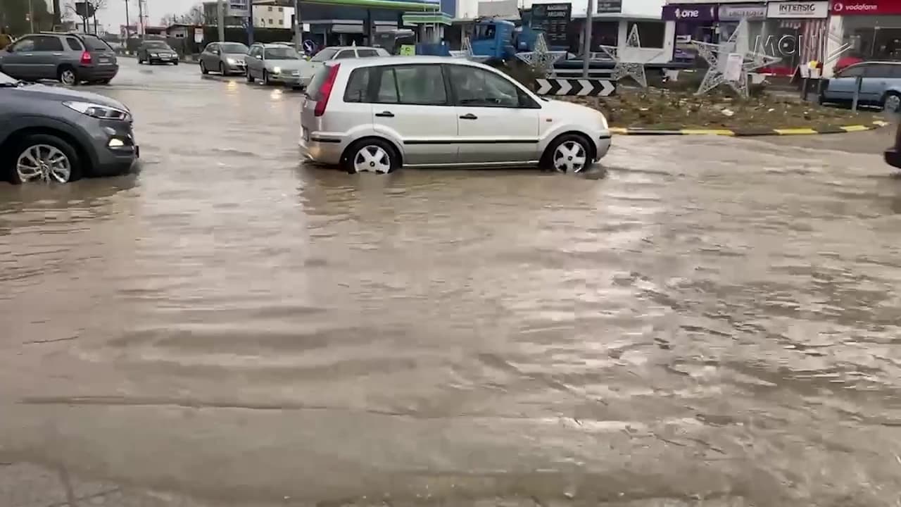 Përmbytje masive në Gjirokastër / Dëme të konsiderueshme në banesa dhe biznese (VIDEO)