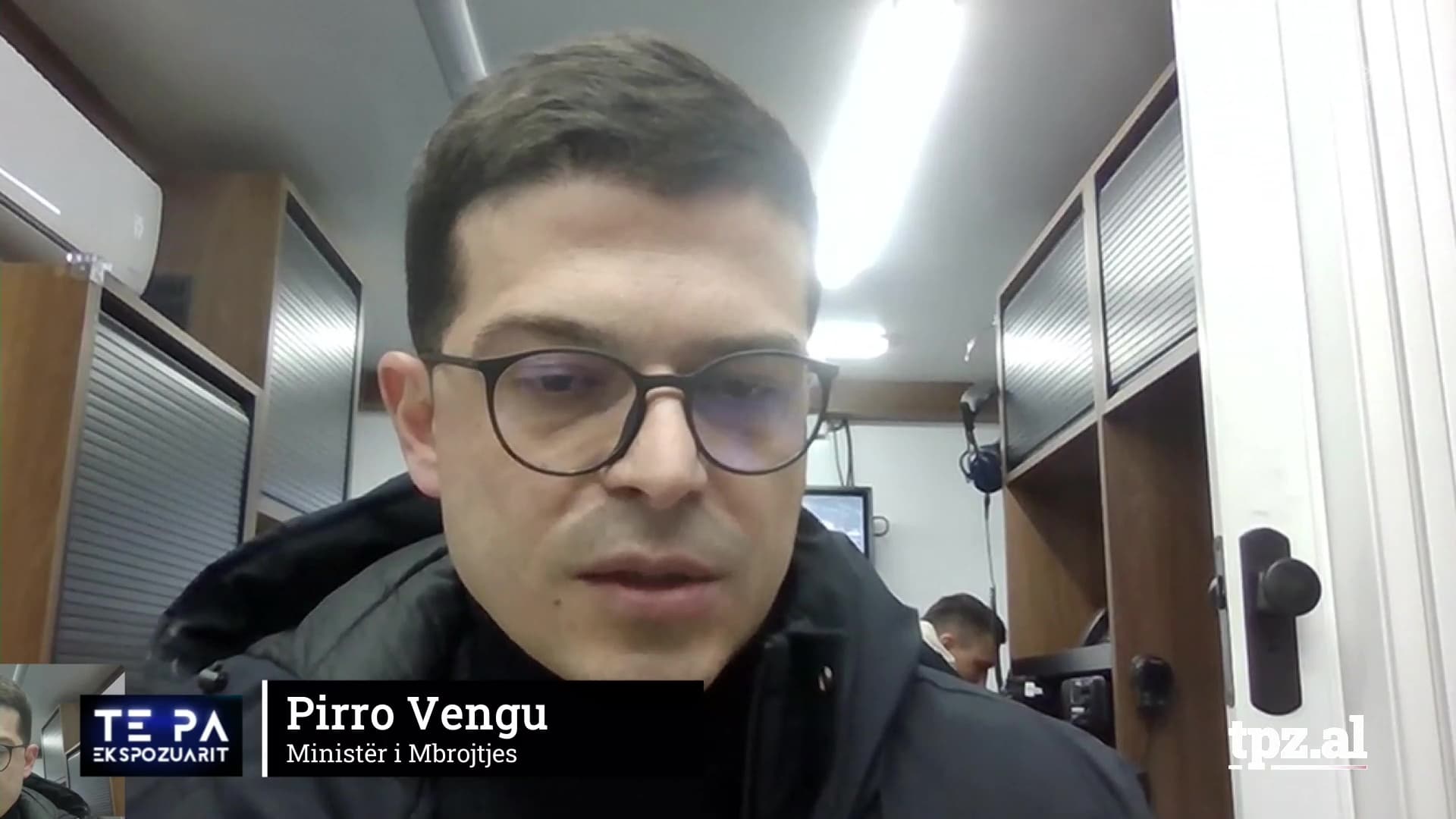 Përmbytjet/ Ministri Vengu: Situatë kritike në dy zona, nesër pritet mot i vështirë me erëra të forta