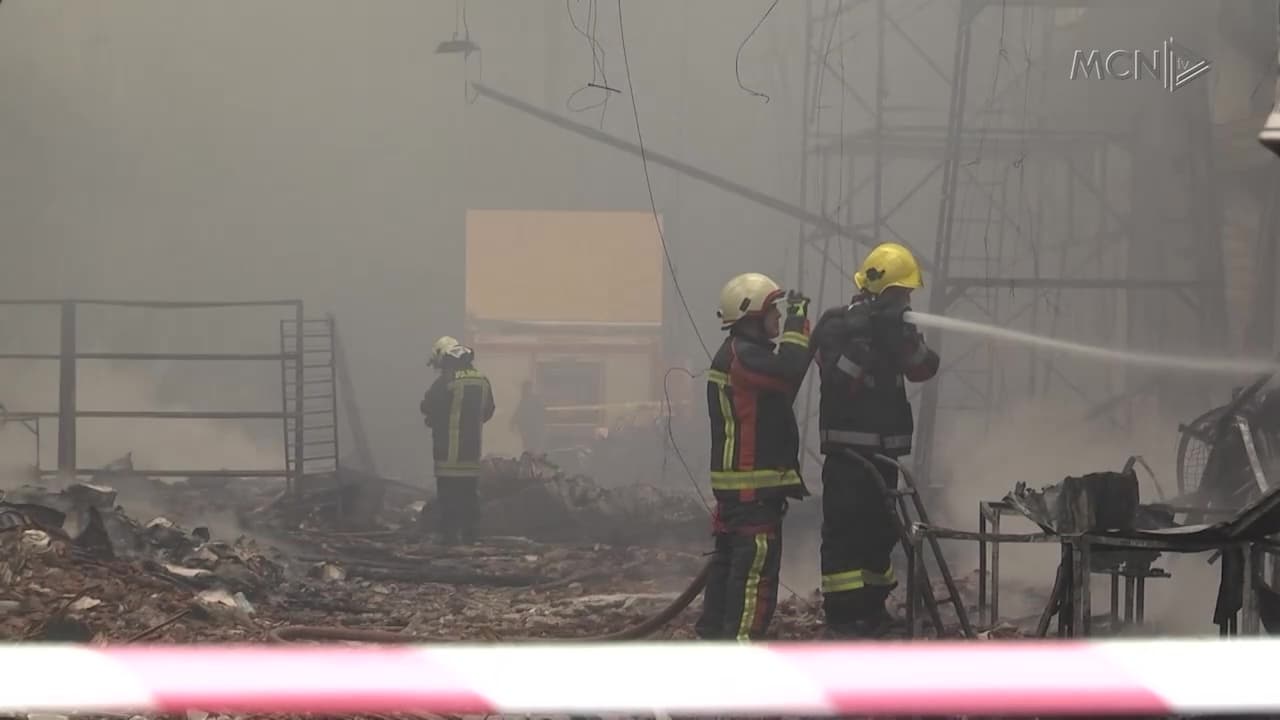 Shkrumbohen magazinat, dëme kolosale / Tregtarët e ish-uzinës Dinamo, dyshime për zjarrëvënie të qëllimshme (VIDEO)
