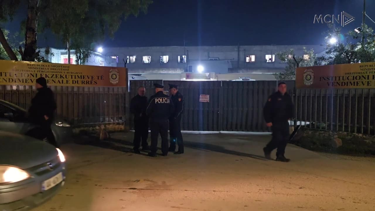 “Të fortët” largohen nga Durrësi / Pas skandalit të arratisjes, transferohen 33 të paraburgosur dhe të dënuar (VIDEO)