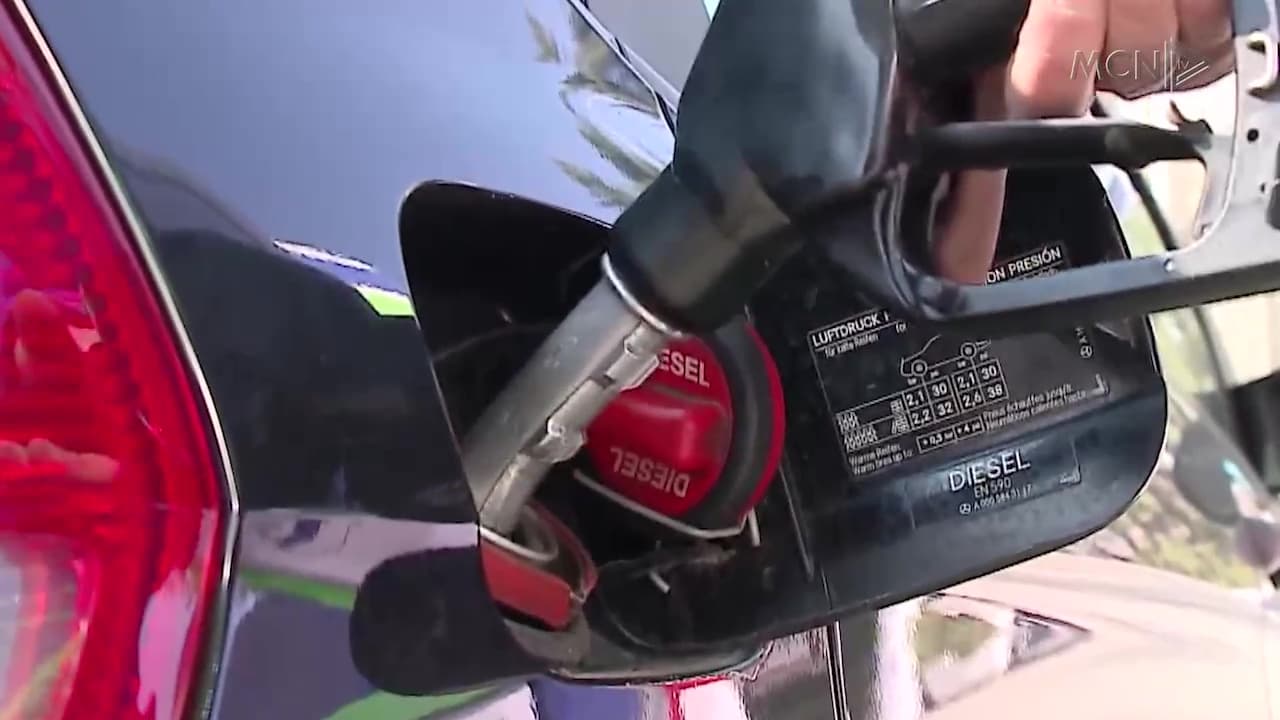 Fatura e kripur e karburanteve / Spaho: Futen 100 mijë ton naftë kontrabandë (VIDEO)