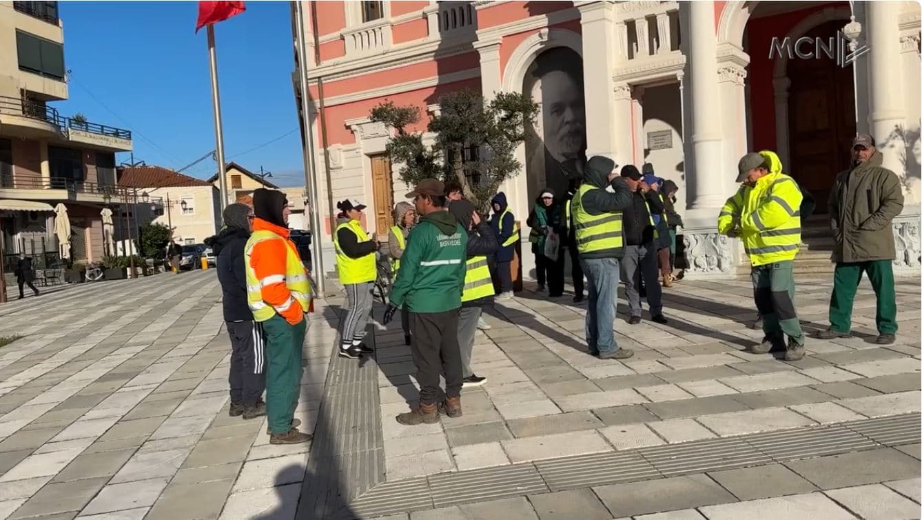 Vlorë, punonjësit e gjelbërimit sërish protestë