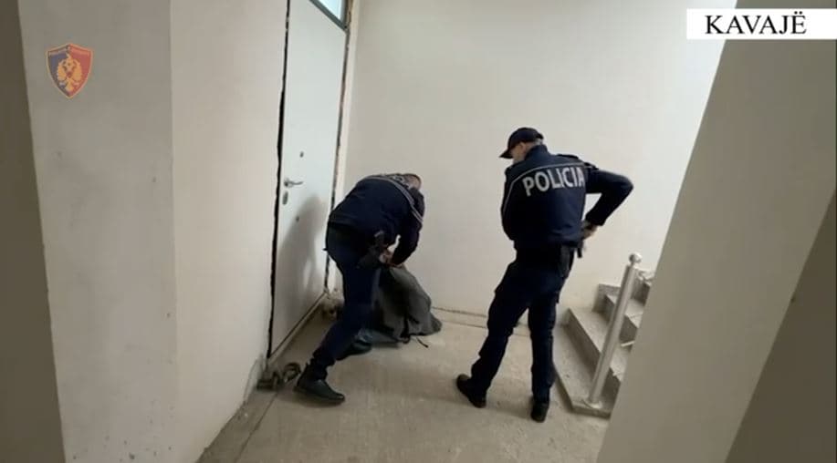 Kavajë, hajduti serial kapet pas vjedhjes së një banese 