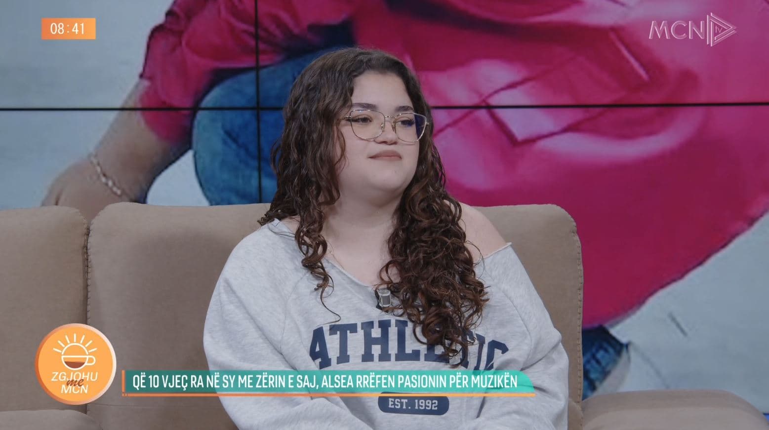 16-vjeçarja Alsea Shehu spikat me zërin e saj: Muzikën e mendoj si profesion