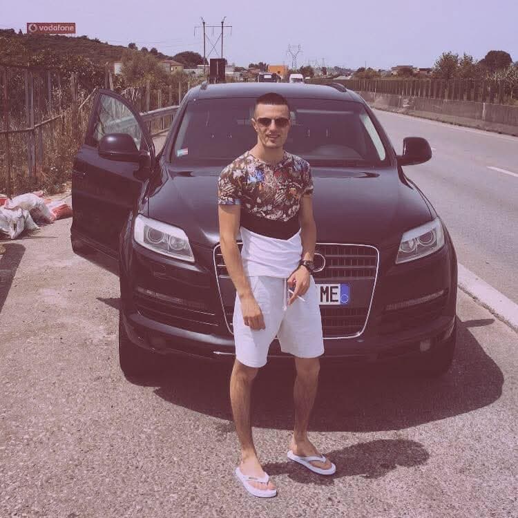 Vritet një person me thikë në Tiranë