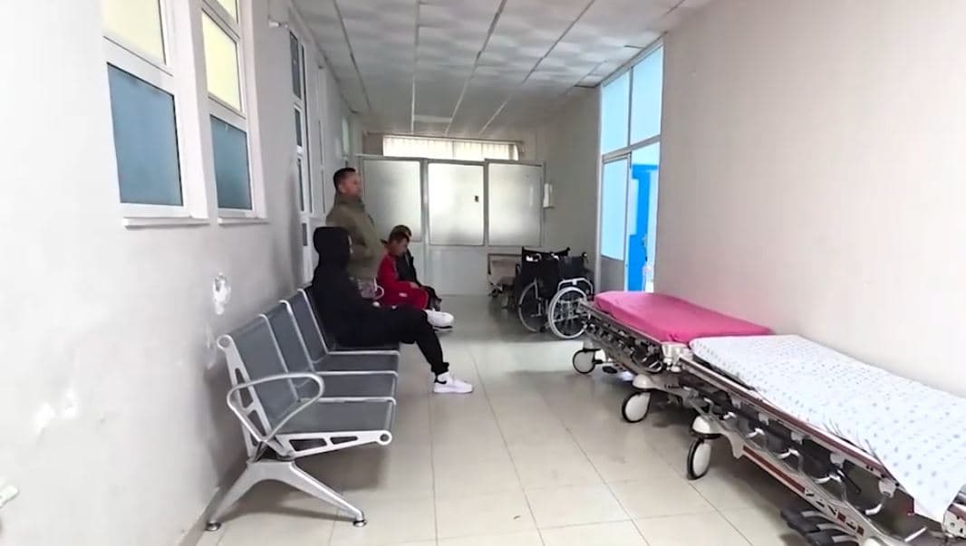 Spitali i Lushnjës, “bombë” oksigjeni? Deputeti ngre alarmin me “shkresat” e punonjësve, drejtuesit e mohojnë (VIDEO)