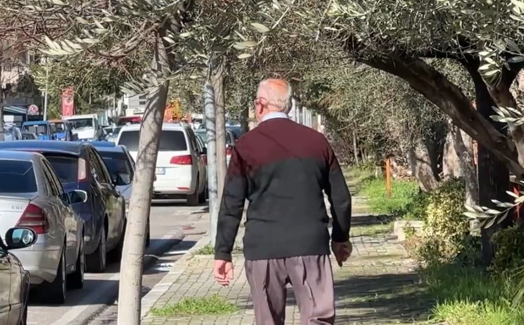 Novosela drejt “zbrazjes”. Banorët: Të rinjtë e shikojnë emigrimin si rrugën më të lehtë (VIDEO) 